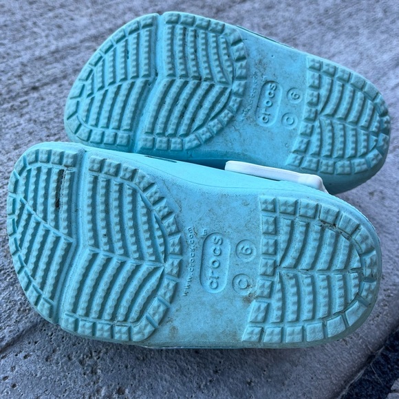 Crocs - Frozen❄️ - Picture 3 of 6